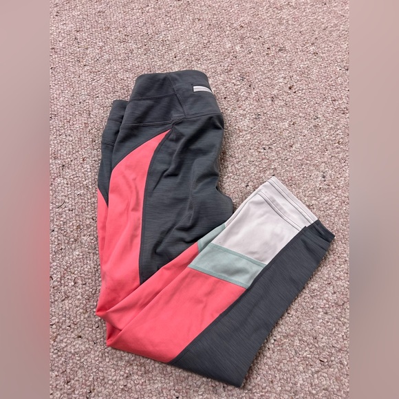 athleta medium crop leggings - Picture 2 of 6